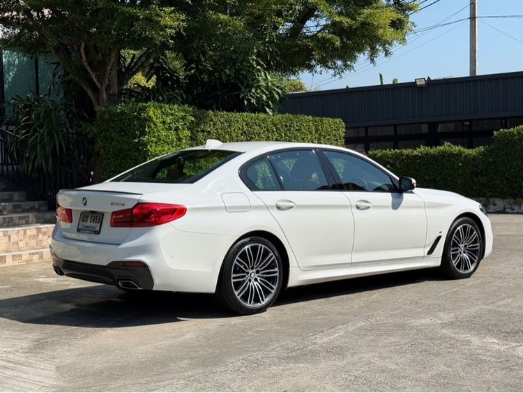 BMW Series 5 2021 530e Sedan āļāļĨāļąāđāļāļāļīāļāđāļŪāļāļĢāļīāļ (PHEV) āđāļĄāđāļāļīāļāđāļāđāļŠ āđāļāļĩāļĒāļĢāđāļāļąāļāđāļāļĄāļąāļāļī āļāļēāļ§ āļĢāļđāļāļāļĩāđ 3