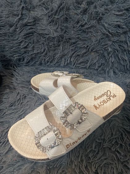 รองเท้าPlayboyแท้ 199บ ส่งฟรี