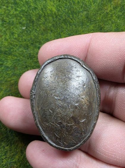 เบี้ยแก้หลวงปู่บุญหุ้มด้วยตะกั่วเก่า รูปที่ 2