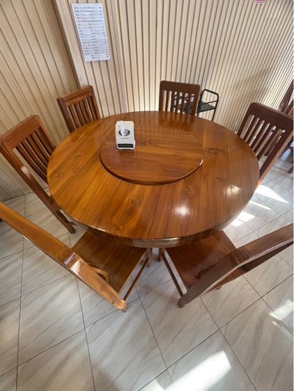 ขายโต๊ะกลม พร้อมเก้าอี้ 6ที่