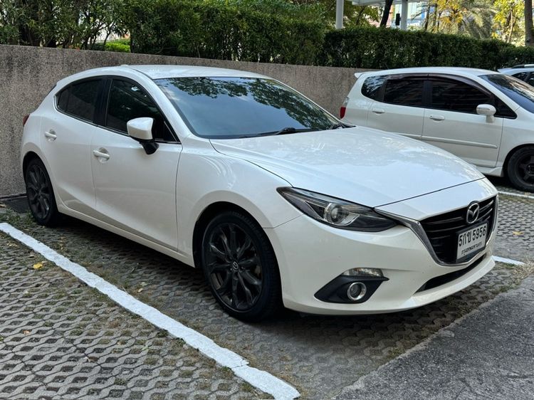 Mazda Mazda3 2016 2.0 SP Sedan เบนซิน ไม่ติดแก๊ส เกียร์อัตโนมัติ ขาว รูปที่ 4