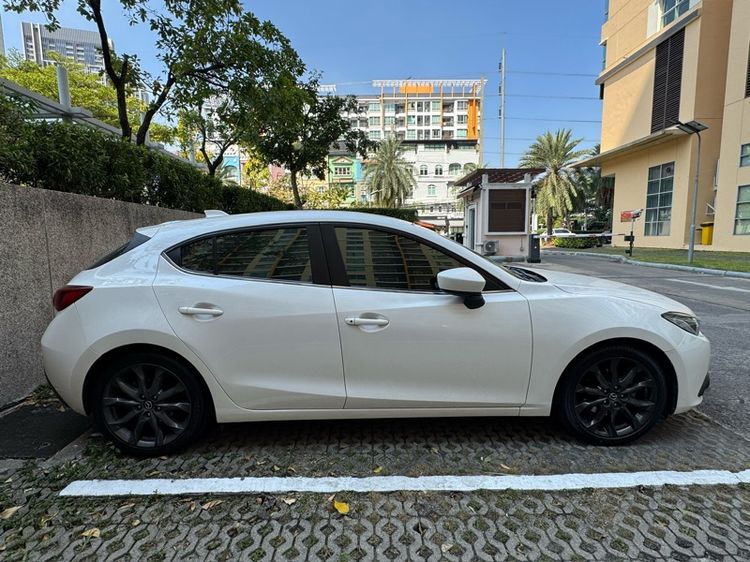 Mazda Mazda3 2016 2.0 SP Sedan เบนซิน ไม่ติดแก๊ส เกียร์อัตโนมัติ ขาว รูปที่ 3