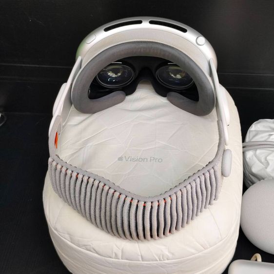 Apple Vision Pro 256GB เครื่องศูนย์ US อุปกรณ์ครบ สภาพใช้งาน รูปที่ 8