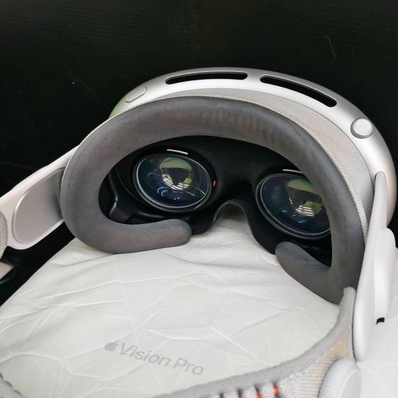 Apple Vision Pro 256GB เครื่องศูนย์ US อุปกรณ์ครบ สภาพใช้งาน รูปที่ 12