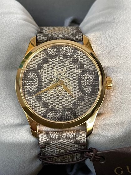 GUCCI G Timeless Bee GG Supreme Cavas Red Dial Unisex Watch 38 mm YA1264068A