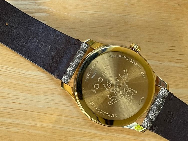 GUCCI G Timeless Bee GG Supreme Cavas Red Dial Unisex Watch 38 mm YA1264068A รูปที่ 9