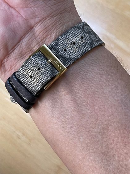 GUCCI G Timeless Bee GG Supreme Cavas Red Dial Unisex Watch 38 mm YA1264068A รูปที่ 17