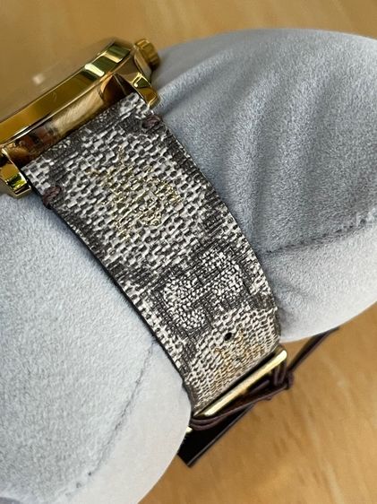 GUCCI G Timeless Bee GG Supreme Cavas Red Dial Unisex Watch 38 mm YA1264068A รูปที่ 5