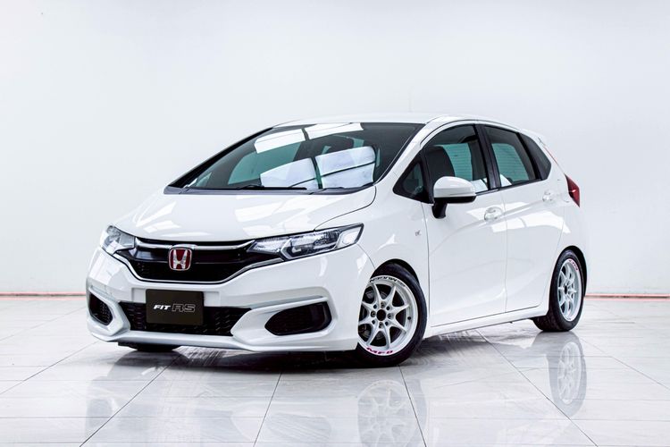 รถ Honda Jazz 1.5 S สี ขาว