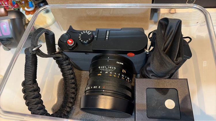 ยี่ห้ออื่นๆ กล้องมิลเลอร์เลส กันน้ำ leica q43