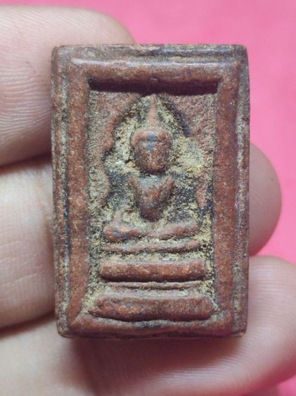พระสมเด็จเเหวกม่าน