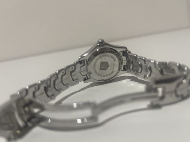 นาฬิกา หญิง