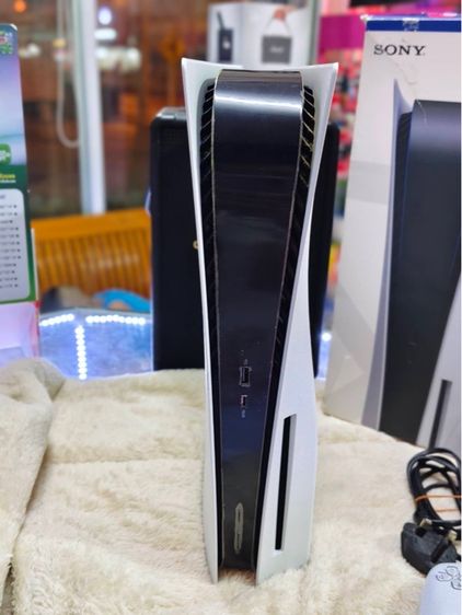Sony PlayStation 5 (ใส่แผ่นได้) รูปที่ 4