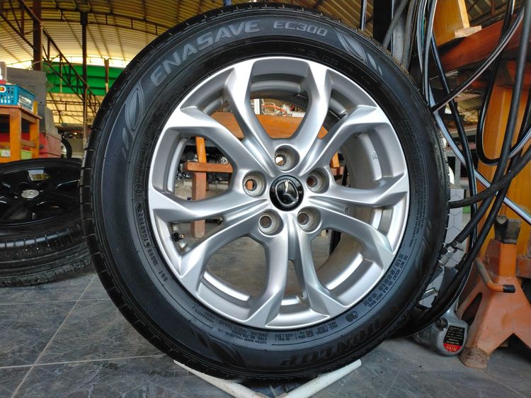 แม็กมาสด้า ขอบ16 สีเดิม พร้อมยางดันลอป 215 55 16 ปี23 ยางสวยทุกเส้นใส่ mazda 3 CX 3 หรือไททันตัวเตี้ย รูปที่ 3