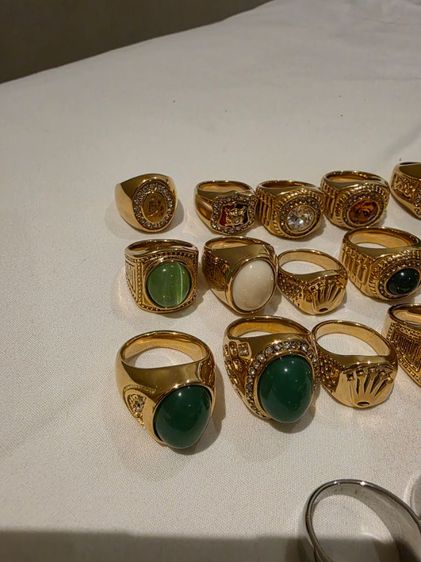 ชุดแหวน ของเก่าเก็บ เหมาๆ ทั้งหมด 20 วง สวยหายาก เก่าเก็บ ของที่บ้าน ขาย ยก ทั้งหมด ตามสภาพ พร้อมส่งครับสวย น่าสะสม เดิมๆ เบอร์ 9 ครับ รูปที่ 3