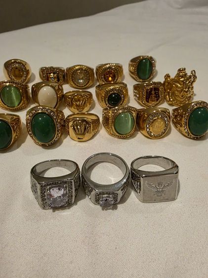 ชุดแหวน ของเก่าเก็บ เหมาๆ ทั้งหมด 20 วง สวยหายาก เก่าเก็บ ของที่บ้าน ขาย ยก ทั้งหมด ตามสภาพ พร้อมส่งครับสวย น่าสะสม เดิมๆ เบอร์ 9 ครับ รูปที่ 6