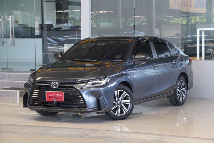 Toyota Yaris ATIV 2023 1.2 Smart Sedan เบนซิน ไม่ติดแก๊ส เกียร์อัตโนมัติ เทา