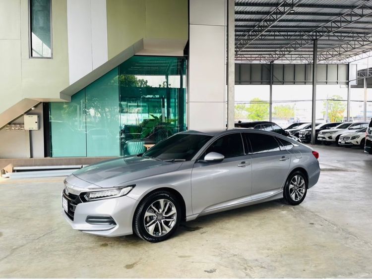 รถ Honda Accord 1.5 Turbo EL สี บรอนซ์เงิน