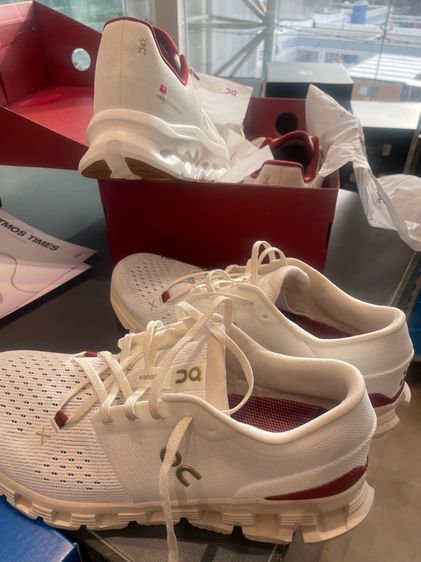 On Cloud X 4 สี Ivory Cream (Limited Edition) รองเท้าหายาก สีพิเศษ จากช็อปญี่ปุ่น 