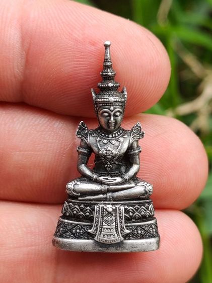 พระก้วมรกต กรมสรรสามิต รูปที่ 3