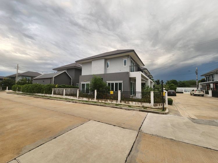 🏡ขายบ้านเดี่ยว 2 ชั้น สภาพใหม่ โครงการเดอะเบสท์มิตรไมตรี  (มีนบุรี-หนองจอก) บ้านหลังมุม 