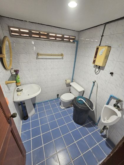 มีบางส่วน 🏡ขายบ้านพร้อมที่ดิน เนื้อที่ 62 ตารางวา ซอยไทยอาคาร2 วชริธรรมสาธิต57  รูปที่ 3