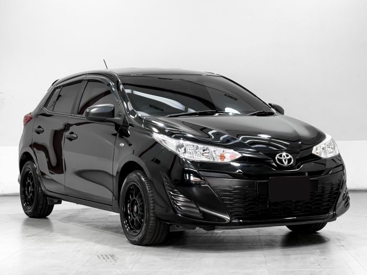 Toyota Yaris 2019 1.2 J Sedan เบนซิน เกียร์อัตโนมัติ ดำ รูปที่ 3