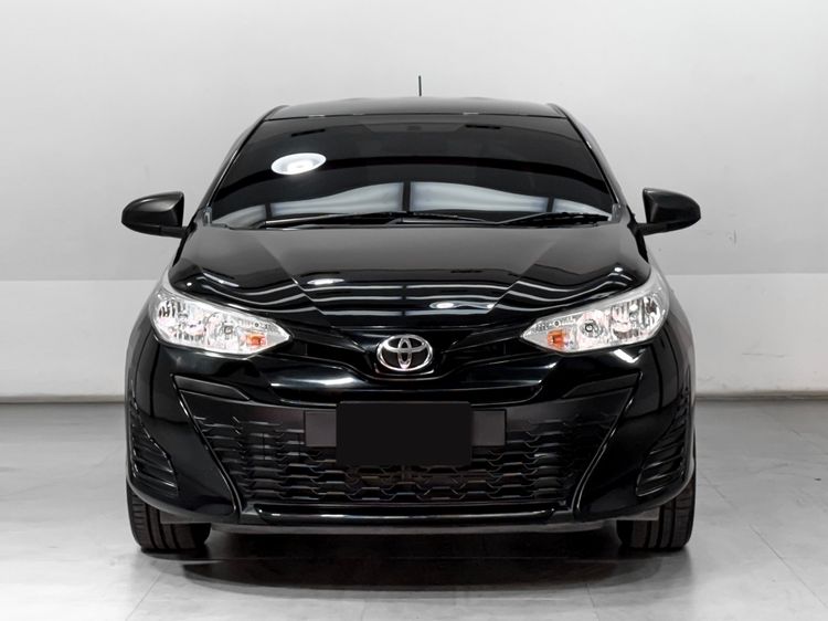Toyota Yaris 2019 1.2 J Sedan เบนซิน เกียร์อัตโนมัติ ดำ รูปที่ 2