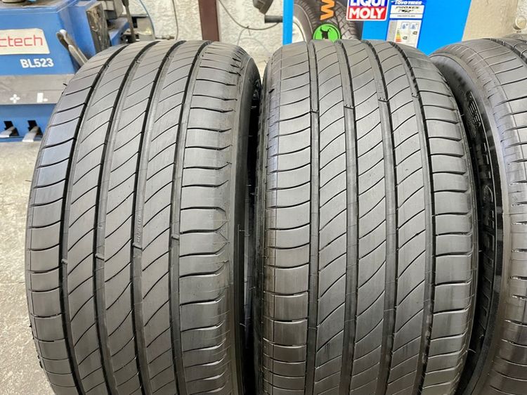 ยางขอบ 17” ยี่ห้อ MICHELIN รุ่น PRIMACY4 ขนาด 215-50R17 ปี 24 พื้นปี 25 ดอกยางสวยจัด ไม่มีปะ ไม่บวมรับประกัน รูปที่ 9