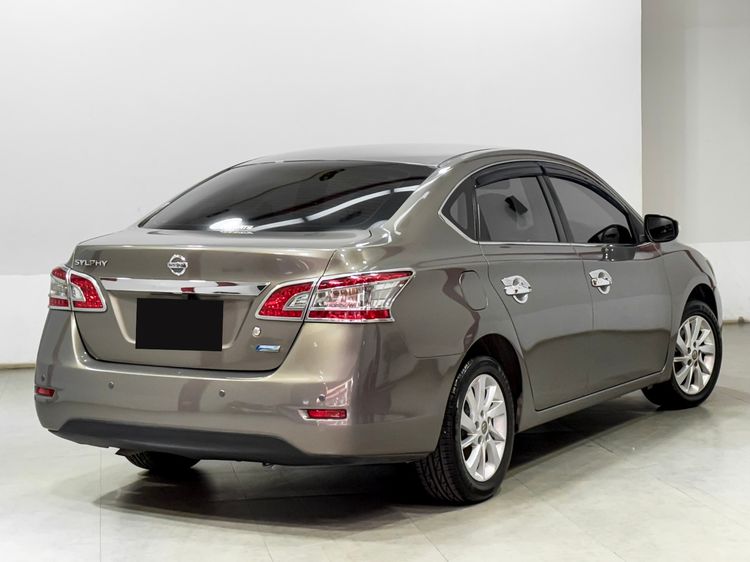 Nissan Sylphy 2017 1.6 V Sedan เบนซิน เกียร์อัตโนมัติ น้ำตาล รูปที่ 4