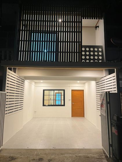 ไม่มี 🏠🎉Vายบ้านทำเลคอนโด บ้านรีโนเวทใหม่ ห่างรถไฟฟ้าสถานี กม.6 เพียงแค่ 300 เมตร  รูปที่ 4