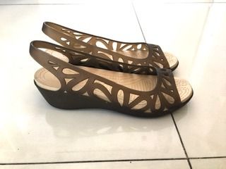 CROCS WOMEN'S SANDAL SHOES รูปที่ 2