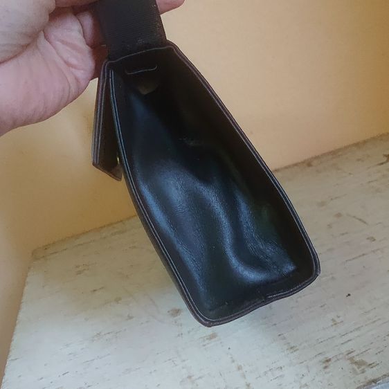 Vintage Ferragamo Handbag รูปที่ 6