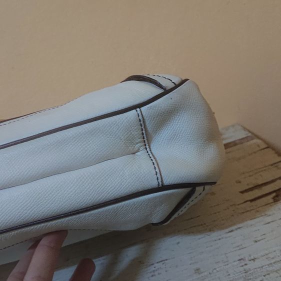 Ferragamo Shoulder Bag รูปที่ 9