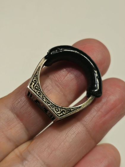 แหวนเงินพระพุทธหน้าเล็ก ปี 2541 หลวงปู่ดู่ วัดสะแก เฉลิมฉลองครอง ราช 50 ปี รูปที่ 5