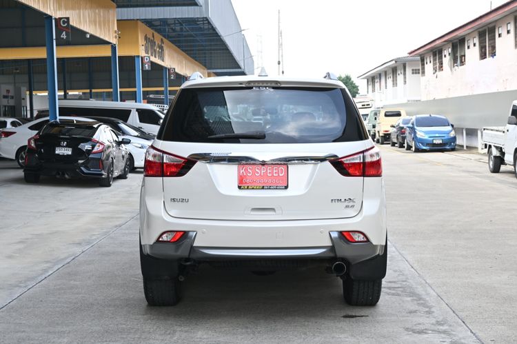 Isuzu MU-X 2017 3.0 Utility-car ดีเซล ไม่ติดแก๊ส เกียร์อัตโนมัติ ขาว รูปที่ 4
