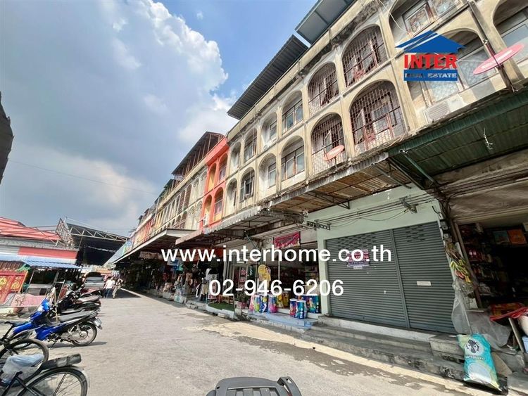 อาคารพาณิชย์ 3 ชั้น 13.3 ตร.ว. อาคารพาณิชย์ ใกล้ตลาดกม 4 ซอยรามอินทรา39 ถนนรามอินทรา ถนนสุขาภิบาล5 เขตบางเขน กรุงเทพมหานคร