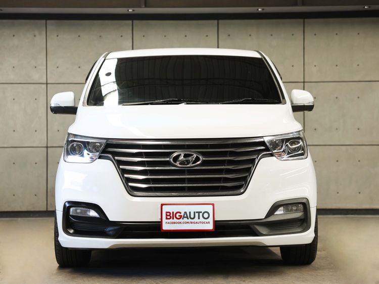 Hyundai Grand Starex 2018 2.5 VIP Van ดีเซล ไม่ติดแก๊ส เกียร์อัตโนมัติ ขาว รูปที่ 4