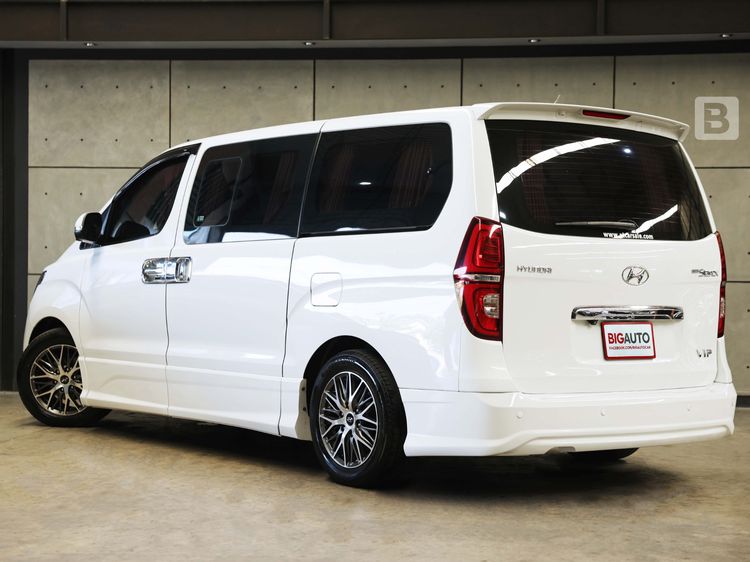 Hyundai Grand Starex 2018 2.5 VIP Van ดีเซล ไม่ติดแก๊ส เกียร์อัตโนมัติ ขาว รูปที่ 3