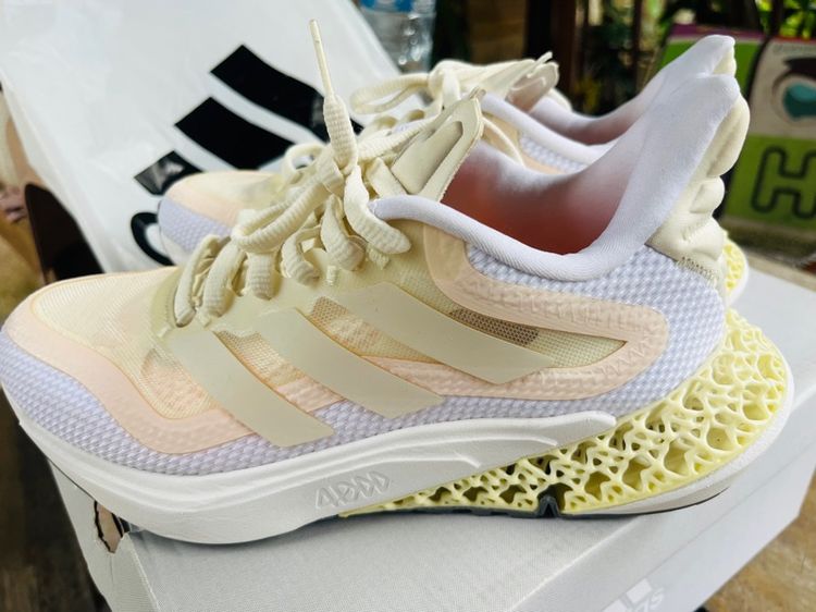 ส่งต่อรองเท้าวิ่ง Adidas 4DFWD Pulse 2 สี Cloud White   มีพื้นรองเท้าชั้นกลางแบบ 4DFWD  รูปที่ 5