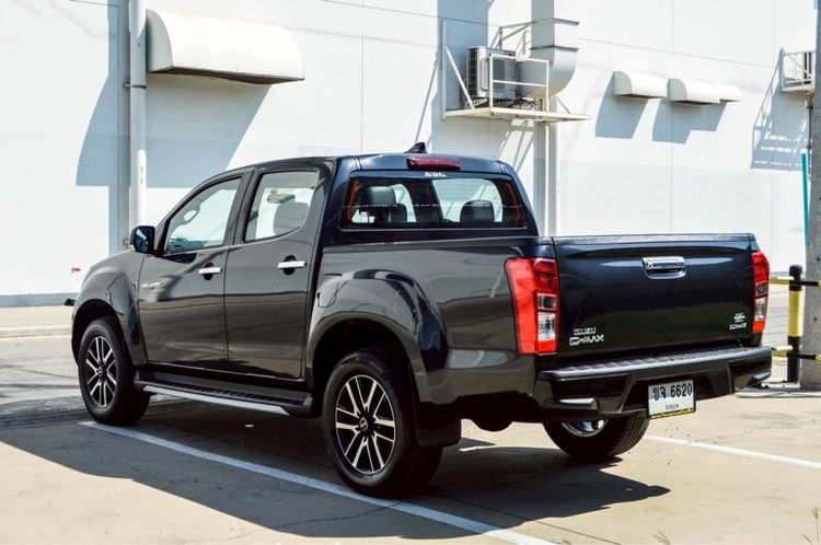 Isuzu D-MAX 2019 1.9 Hi-Lander Stealth Z Prestige Pickup ดีเซล ไม่ติดแก๊ส เกียร์ธรรมดา ดำ รูปที่ 4