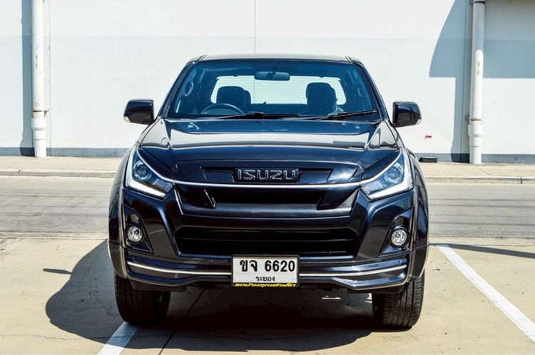 รถ Isuzu D-MAX 1.9 Hi-Lander Stealth Z Prestige สี ดำ