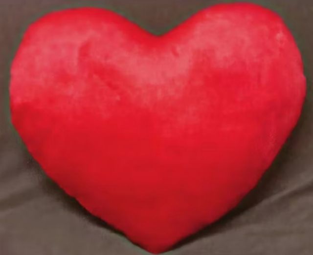 หมอนหัวใจ , หมอนพิงหลัง รูปที่ 2