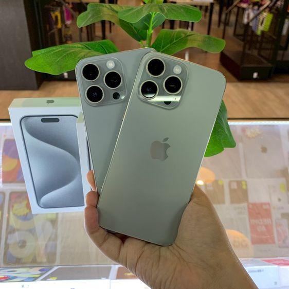 มีผ่อนครับ iPhone 15 pro max 256 GB