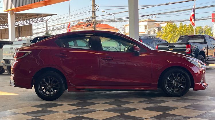 Mazda Mazda 2 2019 1.3 High Connect Sedan เบนซิน ไม่ติดแก๊ส เกียร์อัตโนมัติ แดง รูปที่ 4