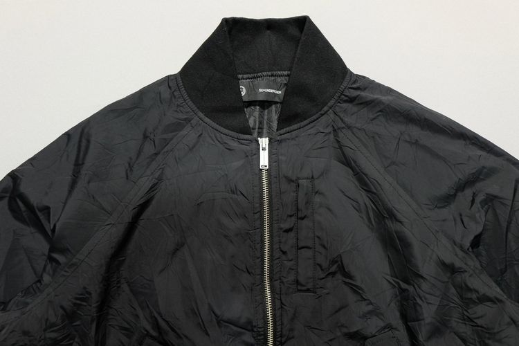 GU x UNDERCOVER MA-1 Bomber Jacket  รูปที่ 7