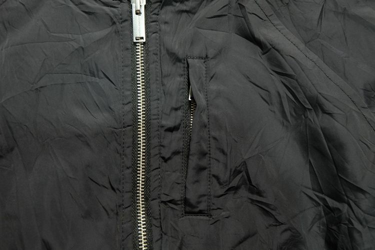 GU x UNDERCOVER MA-1 Bomber Jacket  รูปที่ 10