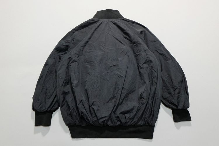 GU x UNDERCOVER MA-1 Bomber Jacket  รูปที่ 17