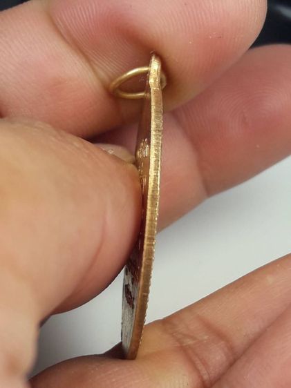 เหรียญหลวงปู่ดุลย์วัดบูรพาราม รูปที่ 4