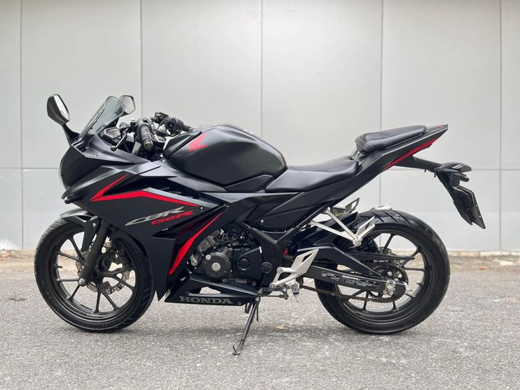 Honda รุ่น CBR150R 150cc รถบ้าน รูปที่ 2